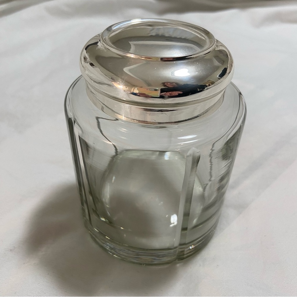 Clear Glass Jar with Silver Lid - Picture 4 of 8